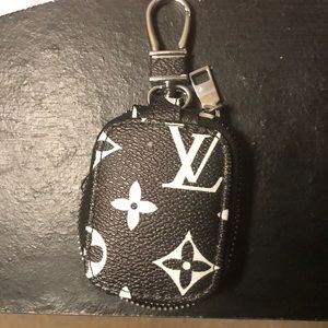 Louis Vuitton AirPod Case (Black & White)